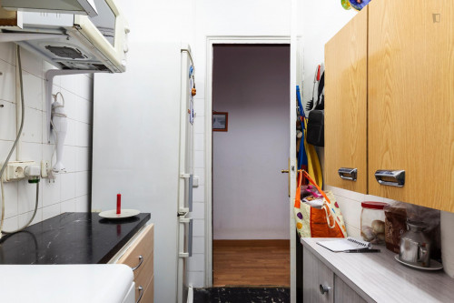 Single bedroom in 3-bedroom apartment - Gallery - 14