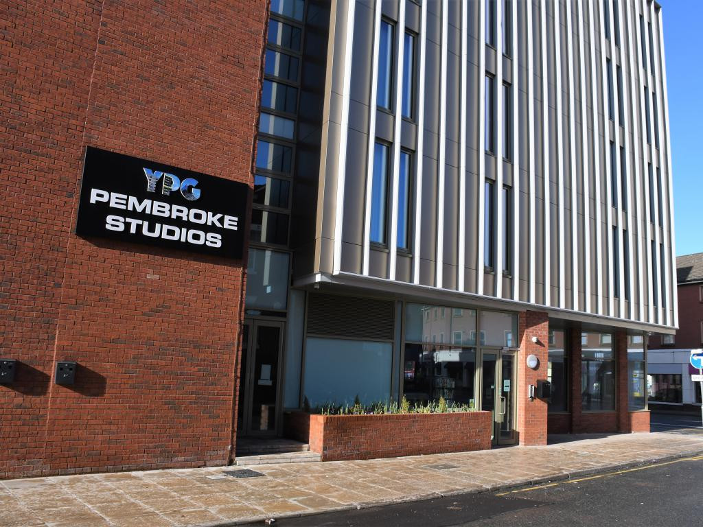  Deluxe Studio  -  Pembroke Studios  - Gallery -  12