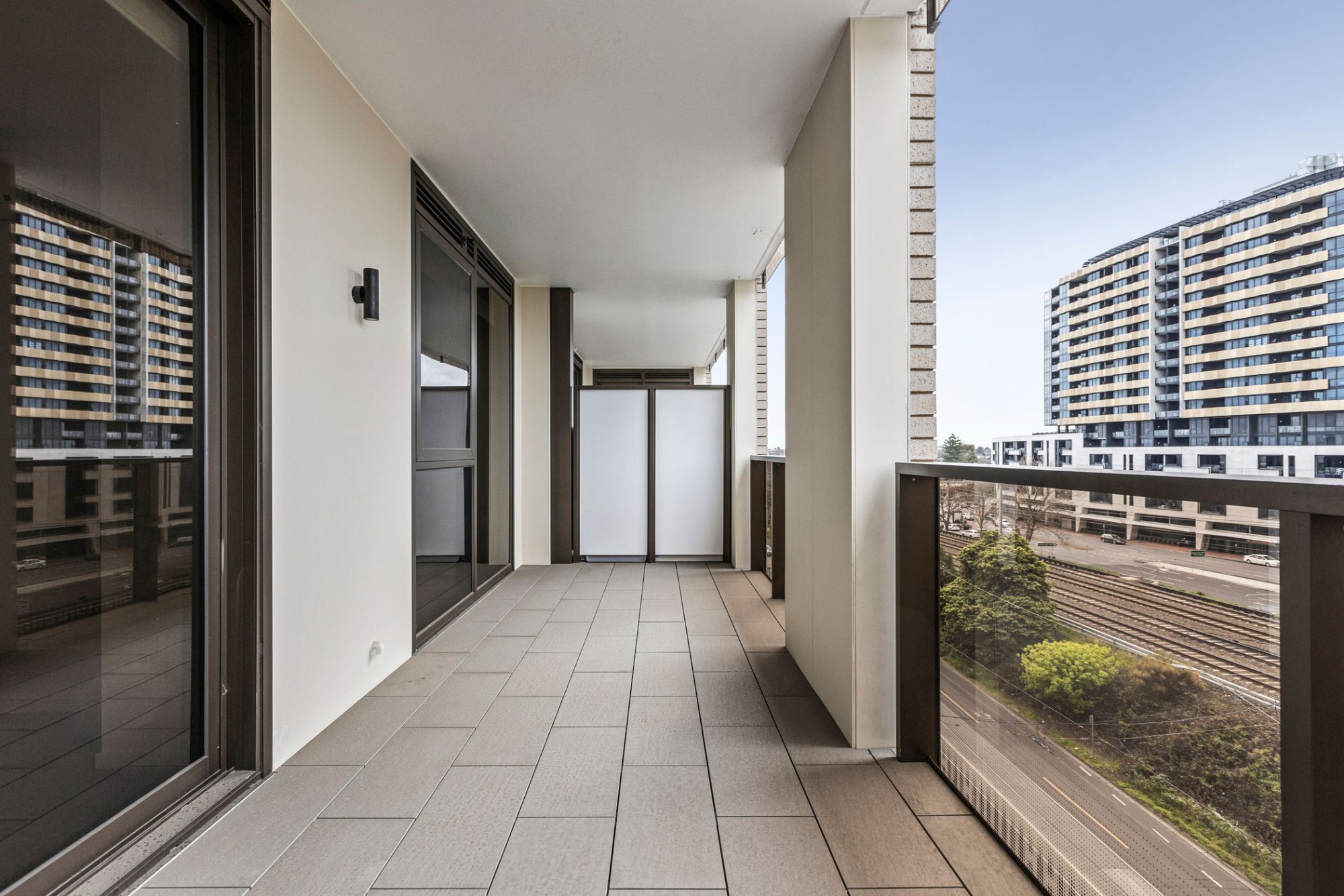  3 Bedroom Apartment - Unfurnished  -  Realm Caulfield  - Gallery -  2