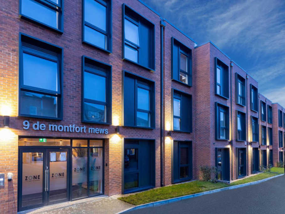 De Montfort Mews