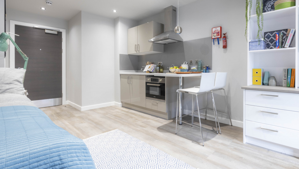 Premier Dishwasher Included - 2