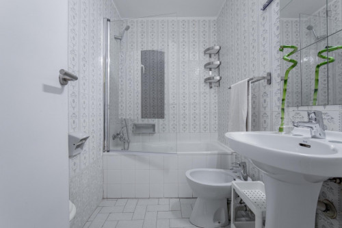 Very cool double bedroom near the lovely Parc dels Til·lers - Gallery - 5