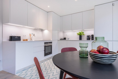 Very stylish 1-Bedroom apartment with patio in Campo de Ourique - Gallery - 7