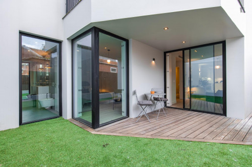 Very stylish 1-Bedroom apartment with patio in Campo de Ourique - Gallery - 17