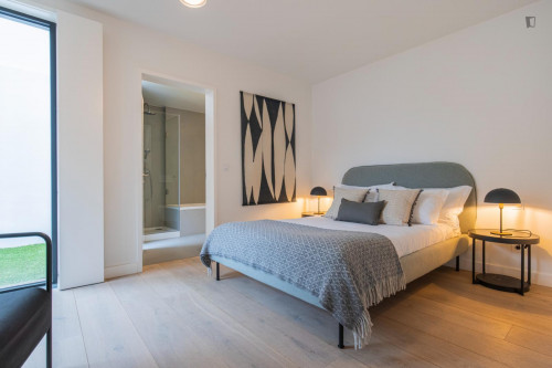 Very stylish 1-Bedroom apartment with patio in Campo de Ourique - Gallery - 31