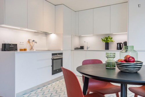 Very stylish 1-Bedroom apartment with patio in Campo de Ourique - Gallery - 6