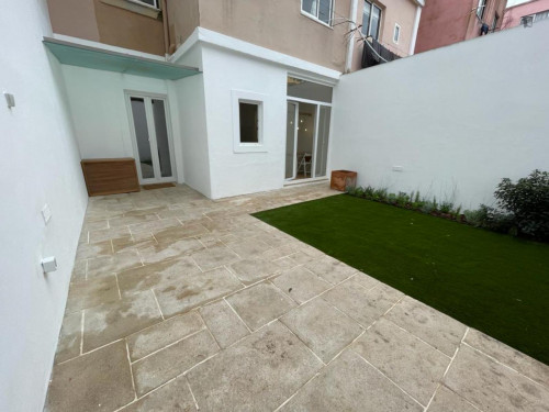 Charming 1-bedroom apartment with outdoor area in Ajuda