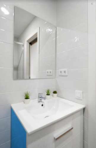 Alluring single bedroom near Verdaguer metro station  - Gallery -  5