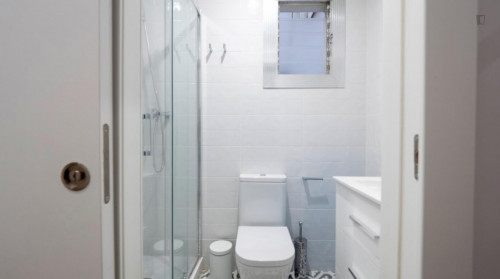 Alluring single bedroom near Verdaguer metro station