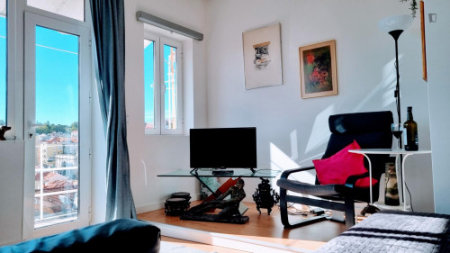 Bright 2-bedroom duplex with a terrace near Miradouro da Senhora do Monte - Gallery - 42