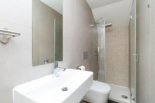 Bright 2-bedroom duplex with a terrace near Miradouro da Senhora do Monte - Gallery - 7