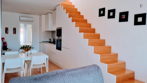 Bright 2-bedroom duplex with a terrace near Miradouro da Senhora do Monte - Gallery - 14