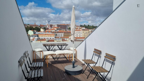 Bright 2-bedroom duplex with a terrace near Miradouro da Senhora do Monte - Gallery - 24