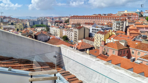 Bright 2-bedroom duplex with a terrace near Miradouro da Senhora do Monte - Gallery - 20