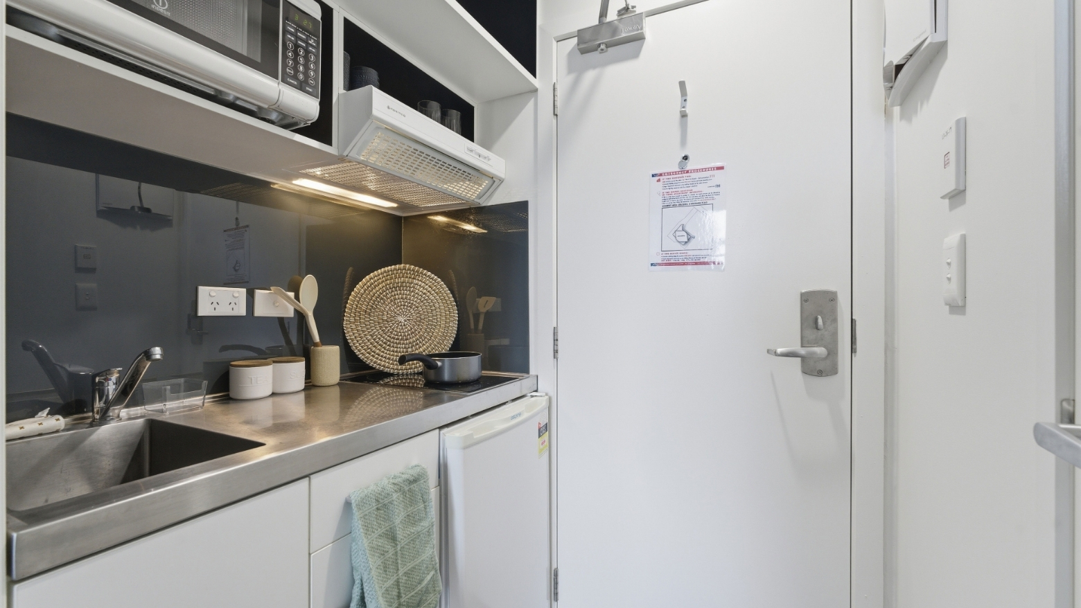  Standard Studio  -  Unilodge Auckland City  - Gallery -  2