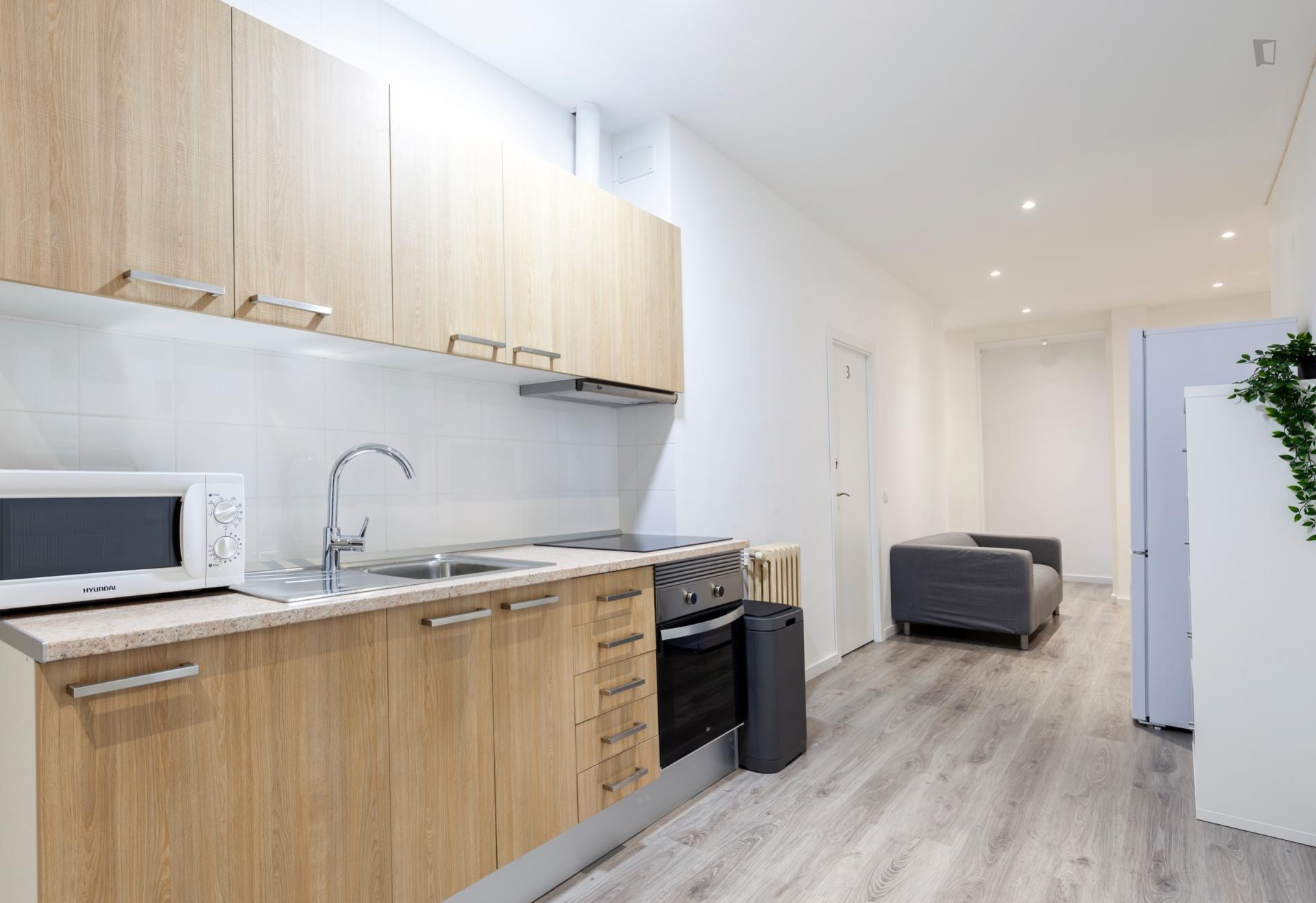 Lovely double bedroom close to Facultat de Filosofia - Universitat de Barcelona