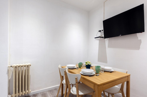 Lovely double bedroom close to Facultat de Filosofia - Universitat de Barcelona