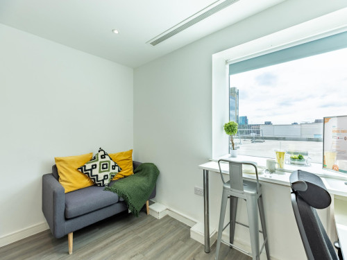 Redvers Tower - Gallery - 42