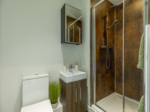 Redvers Tower - Gallery - 16