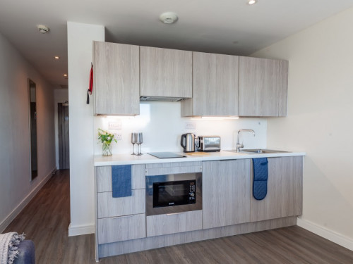 Redvers Tower - Gallery - 18