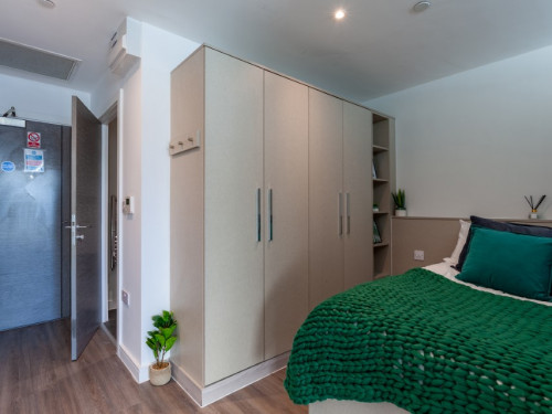Redvers Tower - Gallery - 19
