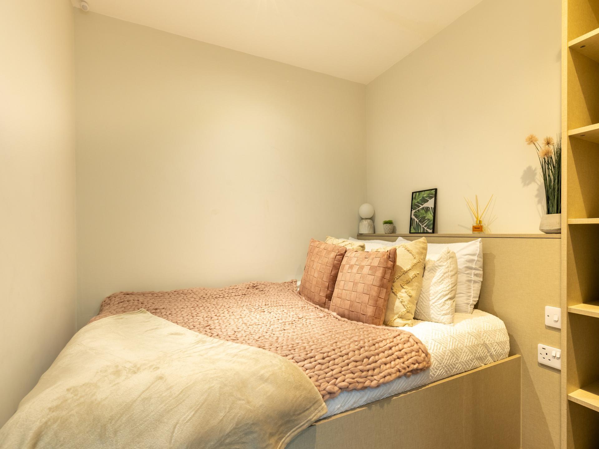 One Bed Suite - 5