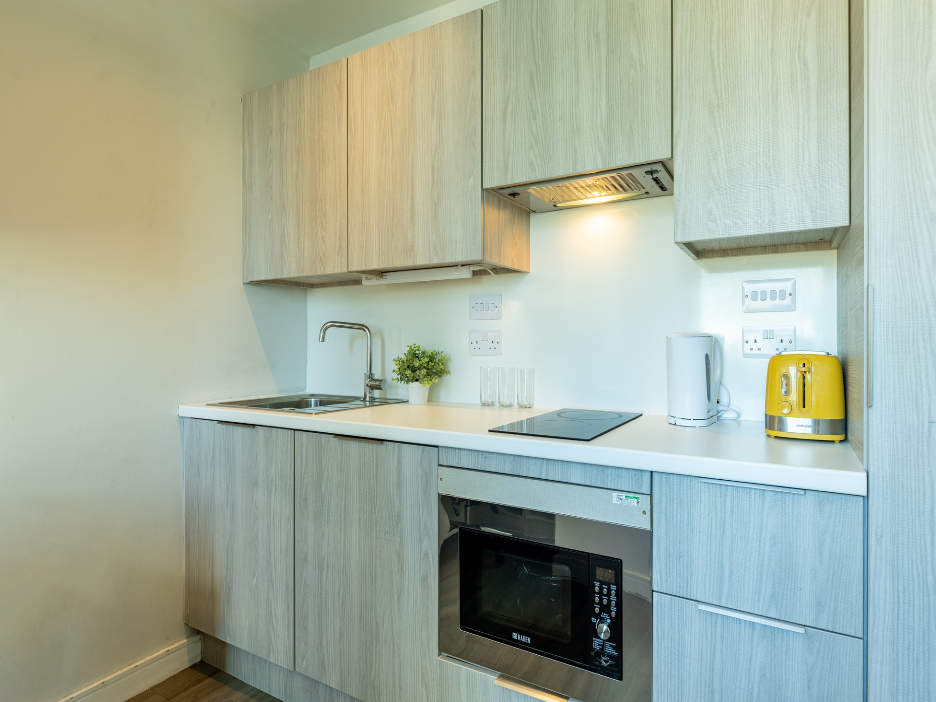 One Bed Suite - 4