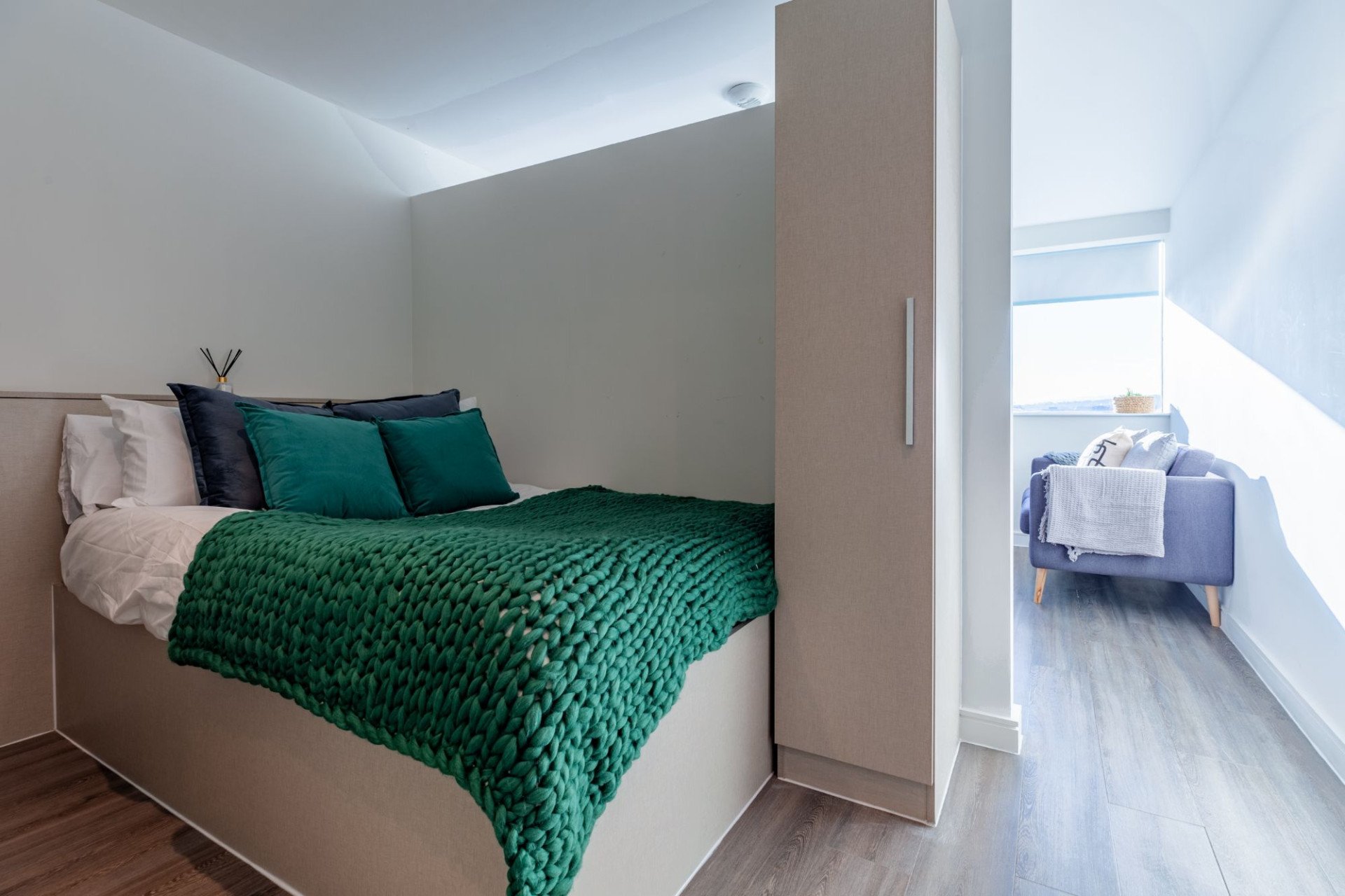  Silver Studio  -  Redvers Tower  - Gallery -  5
