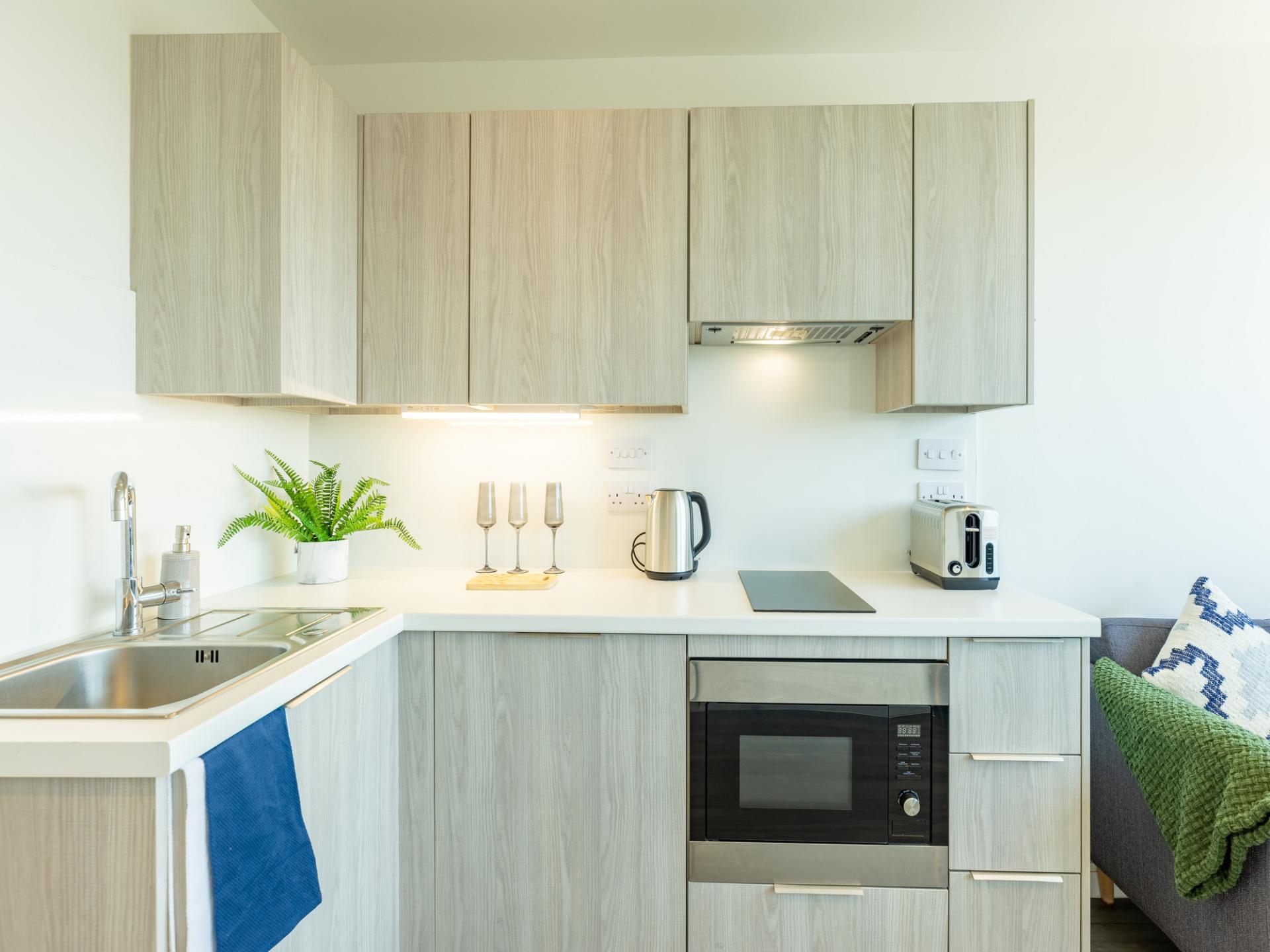  Silver Studio  -  Redvers Tower  - Gallery -  12