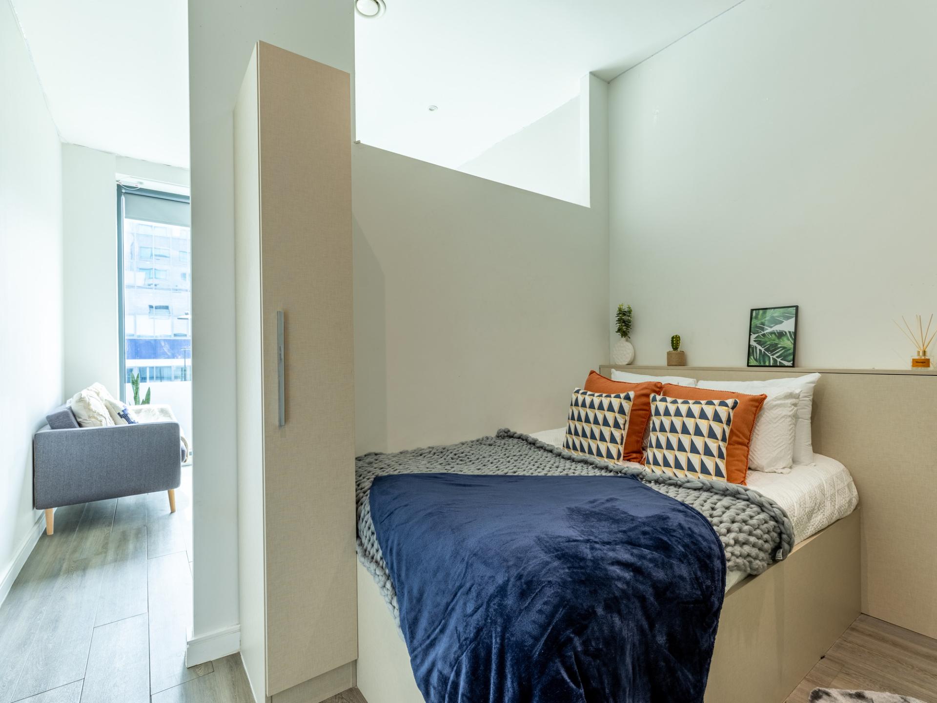  Gold Plus Studio  -  Redvers Tower  - Gallery -  5