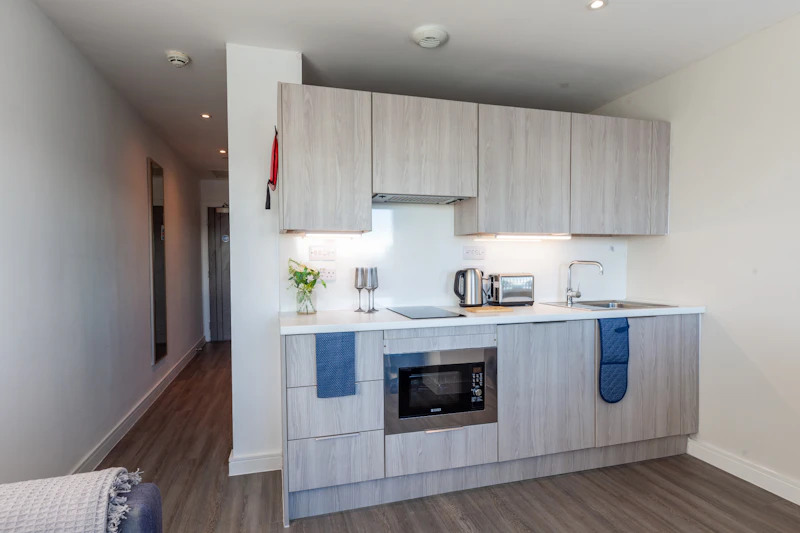  Standard Studio  -  Redvers Tower  - Gallery -  11
