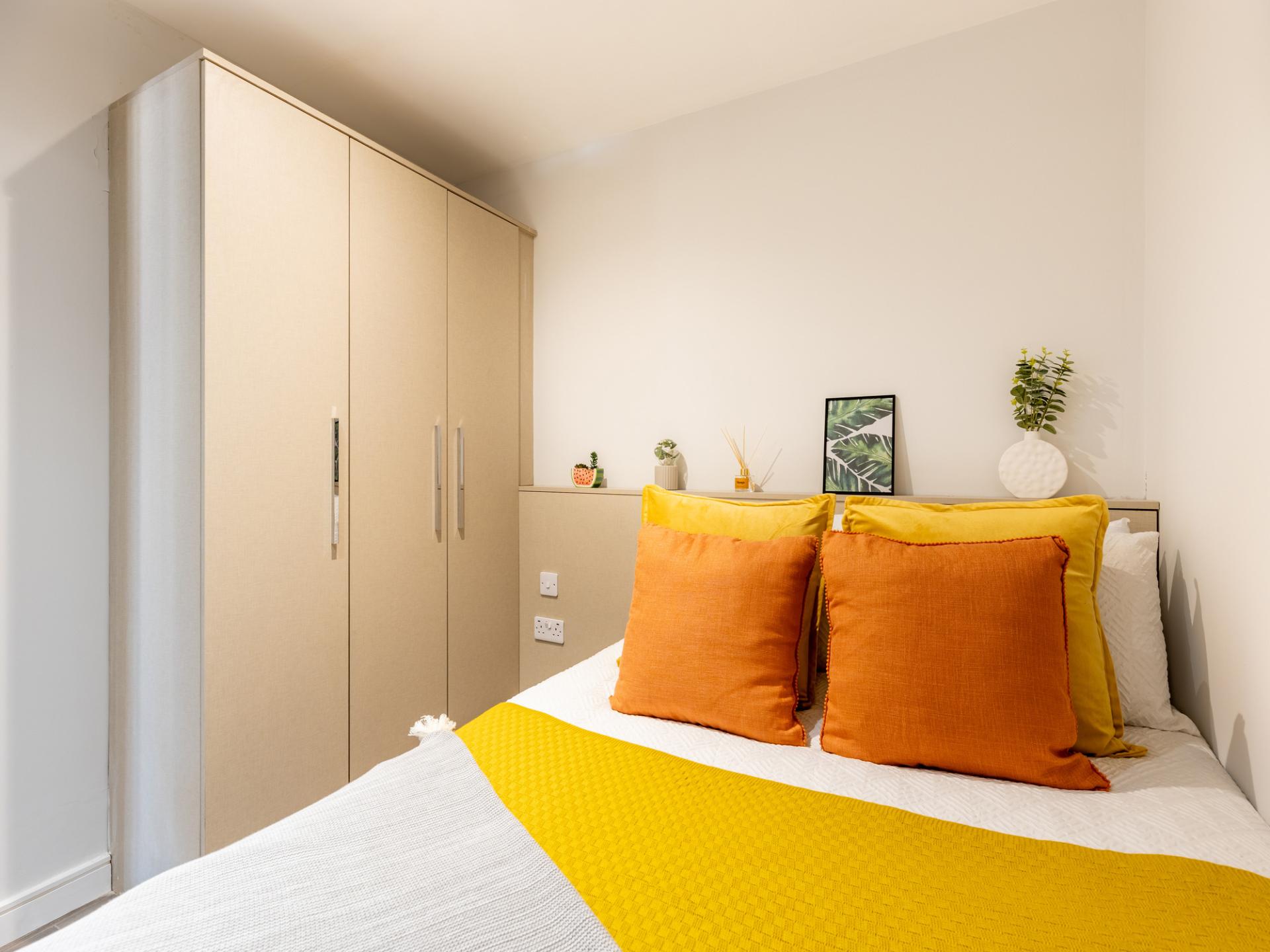 2 Bed Flat - 15