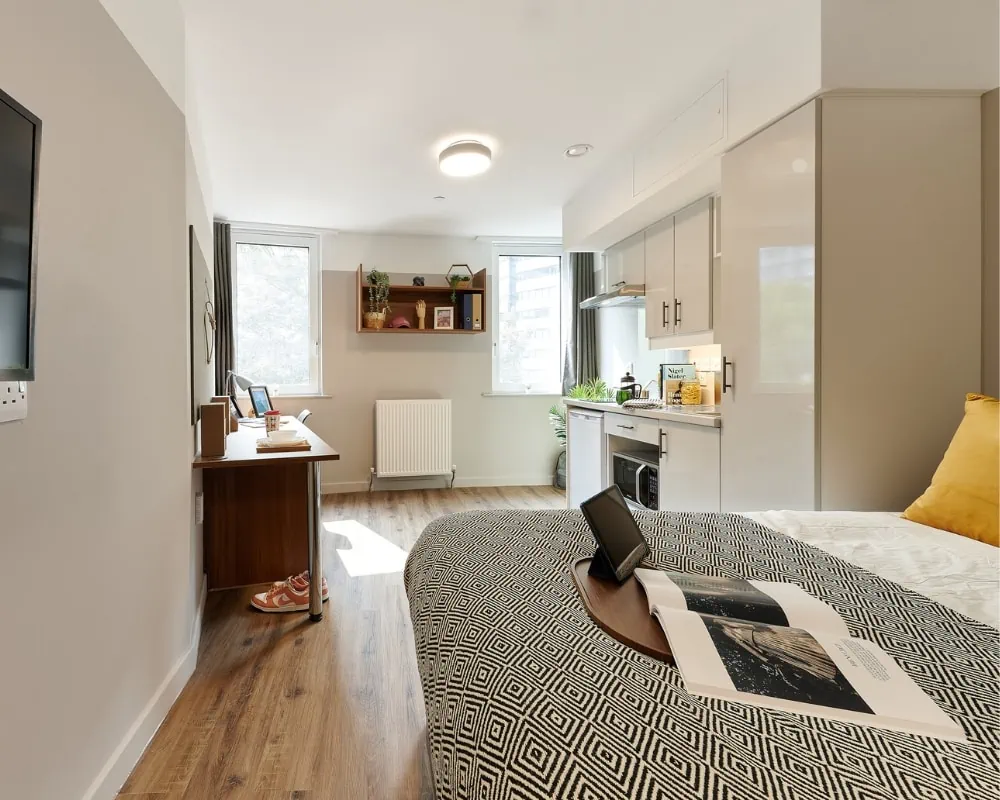 Bronze Plus Studio - The Helix Wembley - Gallery - 1