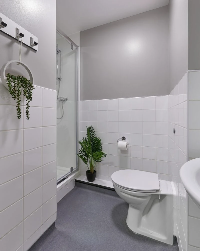 Gold En-Suite - The Helix Wembley - Gallery - 2