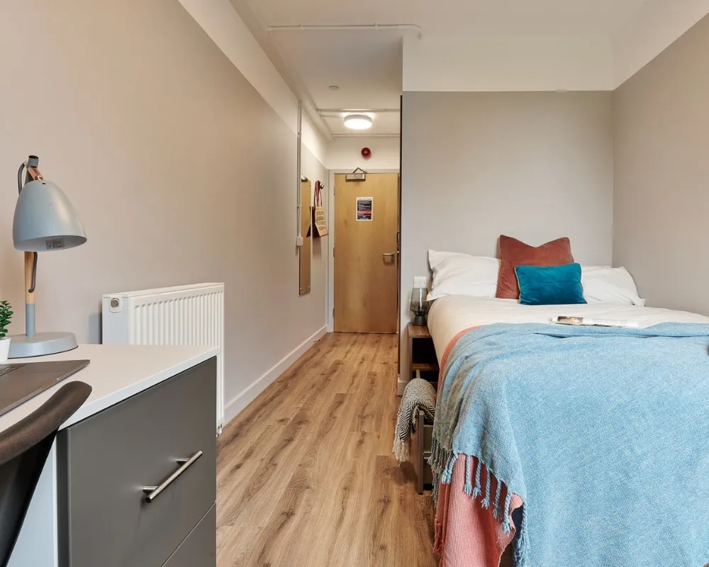 Gold En-Suite - The Helix Wembley - Gallery - 6