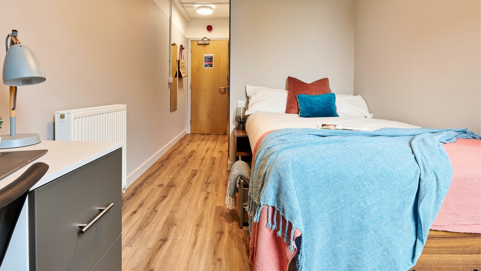 Silver En Suite - The Helix Wembley - Gallery - 8