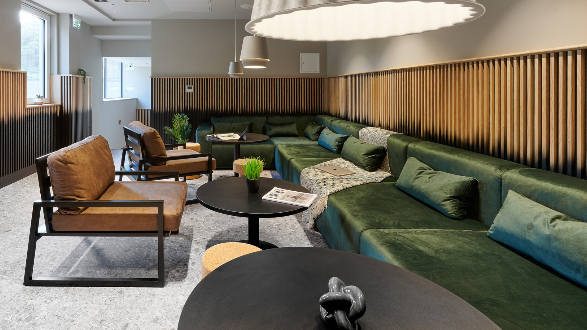 Penthouse Plus Studio - The Helix Wembley - Gallery - 9