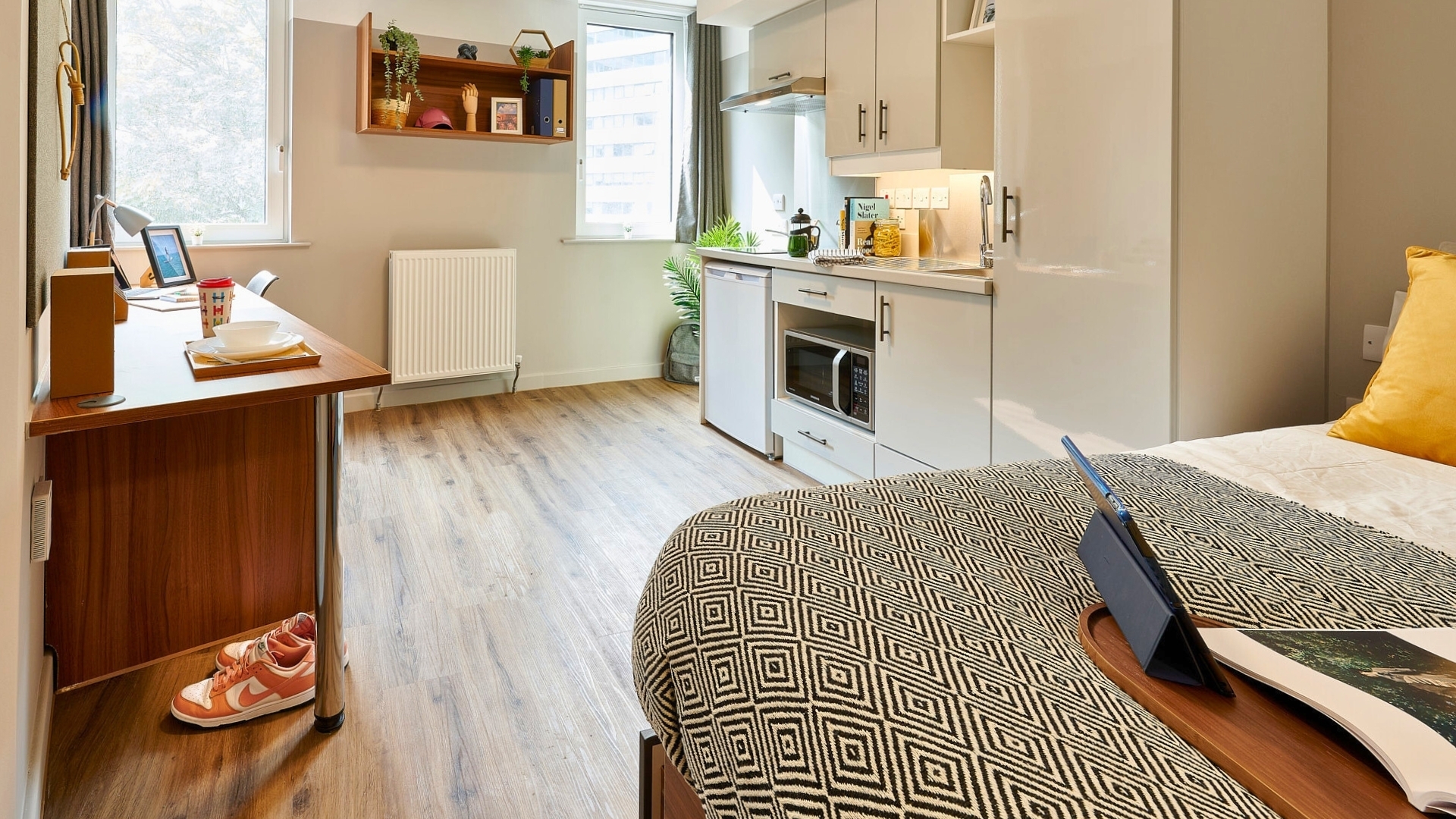  Penthouse Plus Studio  -  The Helix Wembley  - Gallery -  1