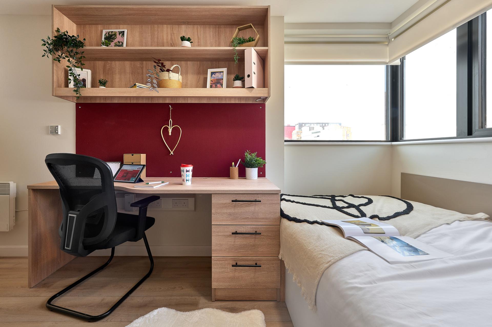 Silver En-Suite - 11