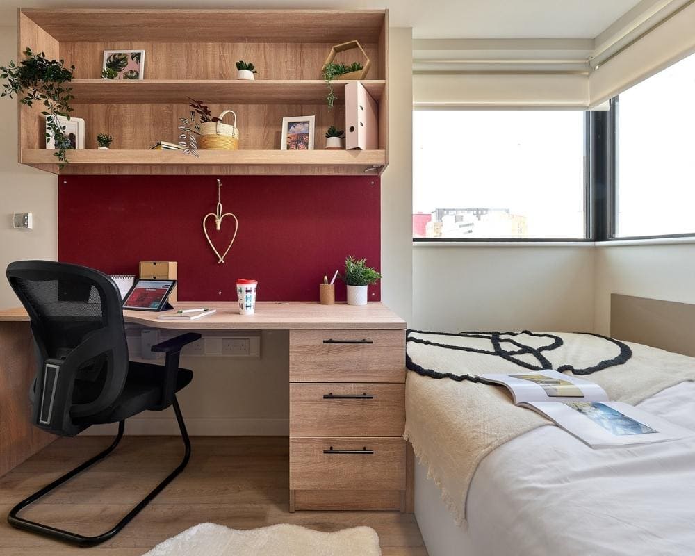  Silver En-Suite  -  Christchurch Road  - Gallery -  7