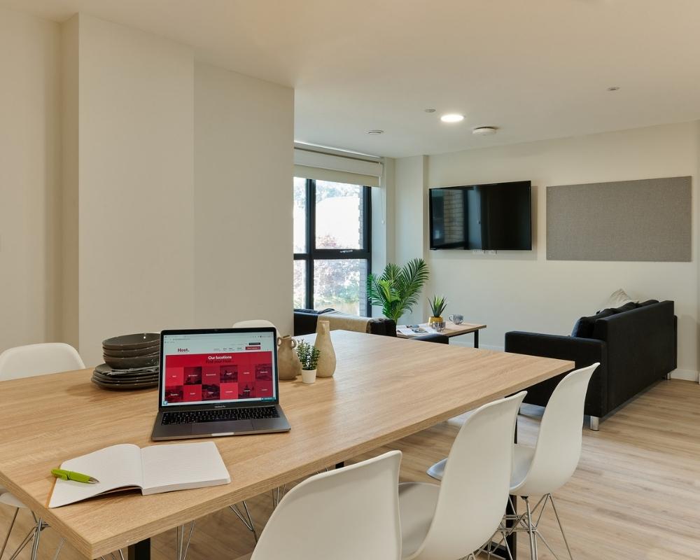  Silver En-Suite  -  Christchurch Road  - Gallery -  5