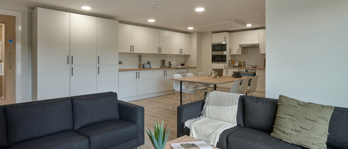  Silver En-Suite  -  Christchurch Road  - Gallery -  8