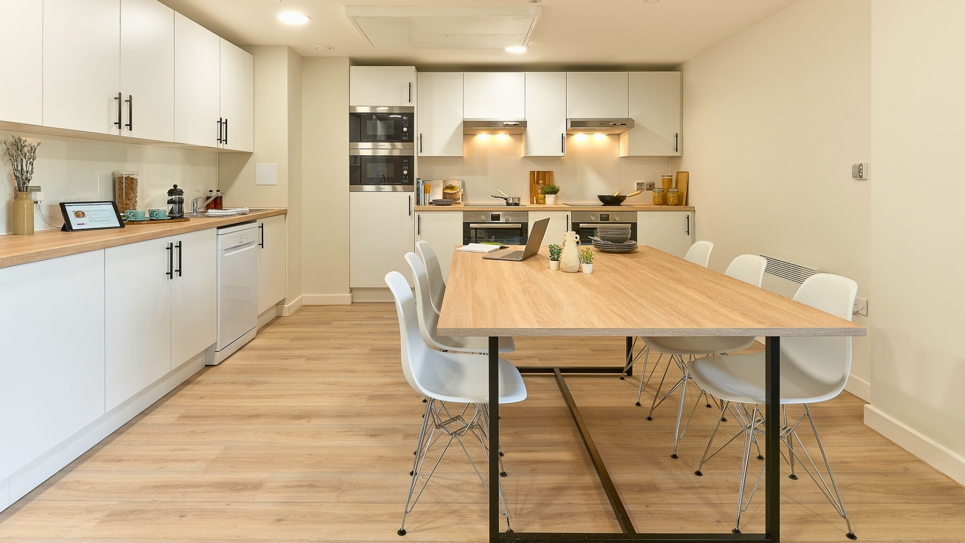  Gold En-Suite  -  Christchurch Road  - Gallery -  4