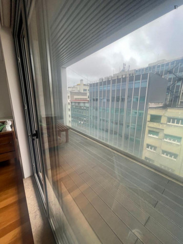Bright 2-bedroom apartment with a terrace near Avenida metro station - Gallery - 5