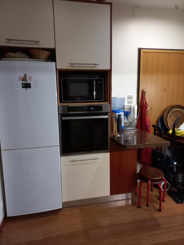 Quarto individual com casa de banho privativa