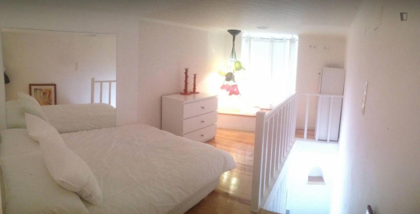 Homely Duplex Studio In Historic Alfama - 1