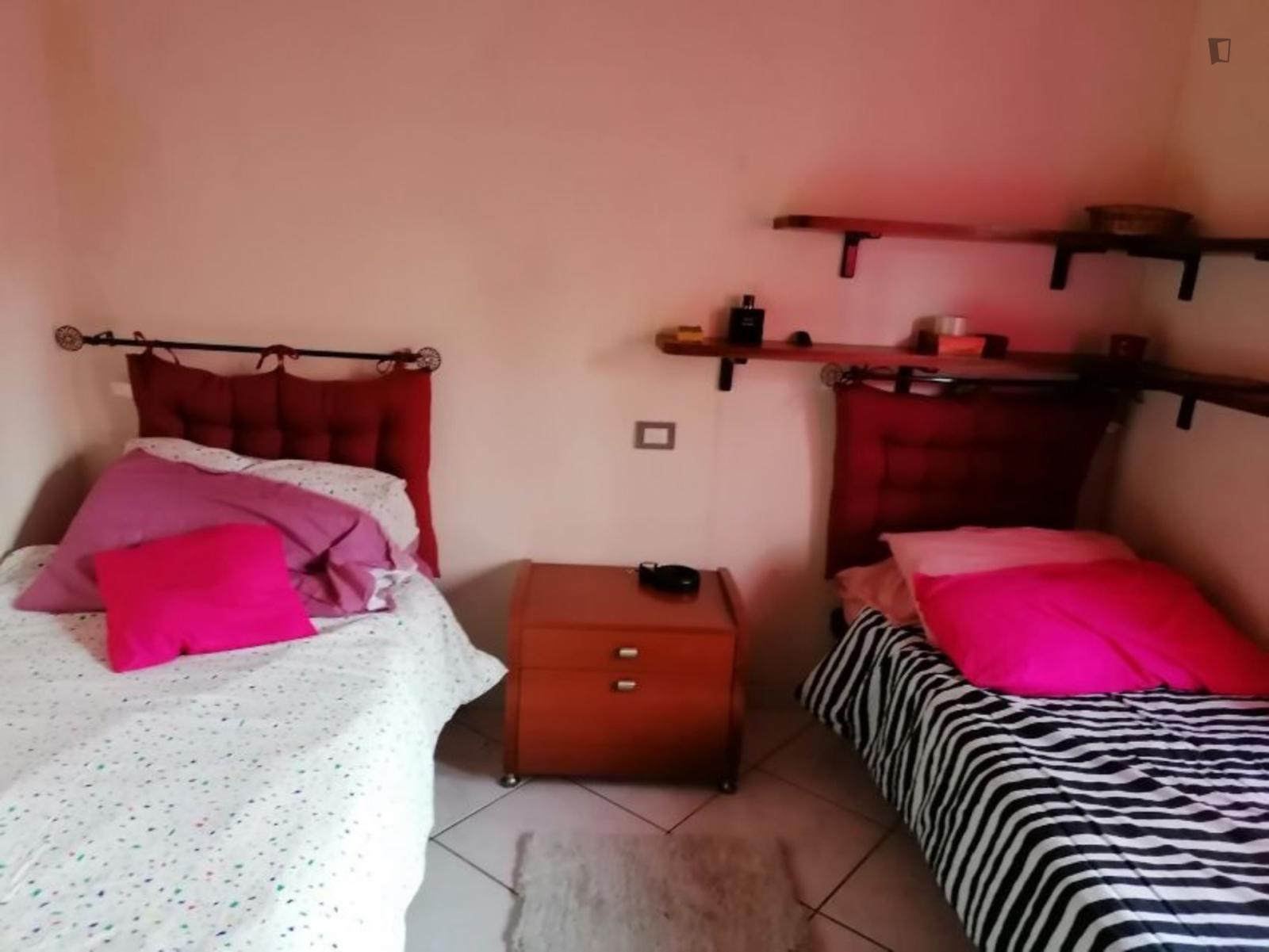 Single Bed In 3-Bedroom Apartment In Pisa Near Train Station Pisa San Rossore - 1