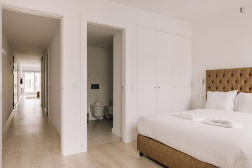 Spacious 3-bedroom apartment in Martim Moniz - Gallery - 11