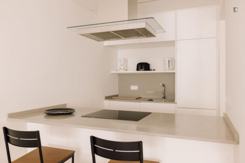 Spacious 3-bedroom apartment in Martim Moniz - Gallery - 5