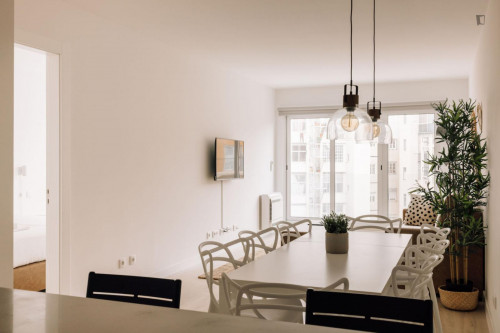 Spacious 3-bedroom apartment in Martim Moniz